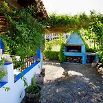 Casa Museddu 펜션 카데두